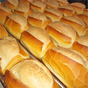 Pao frances 50g (06unid)